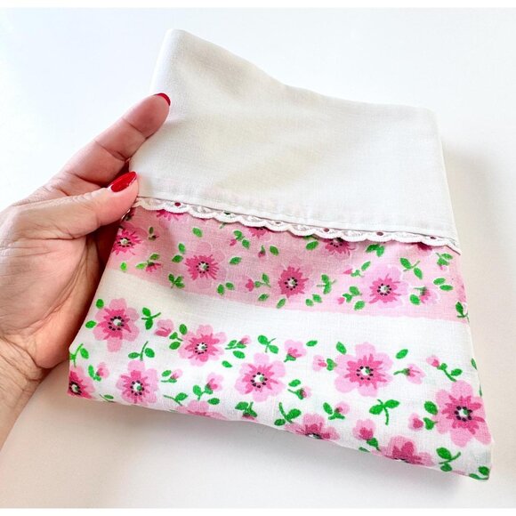 Vintage 70s pillowcase, pink cabbage roses, floral striped, single casing - Picture 6 of 6